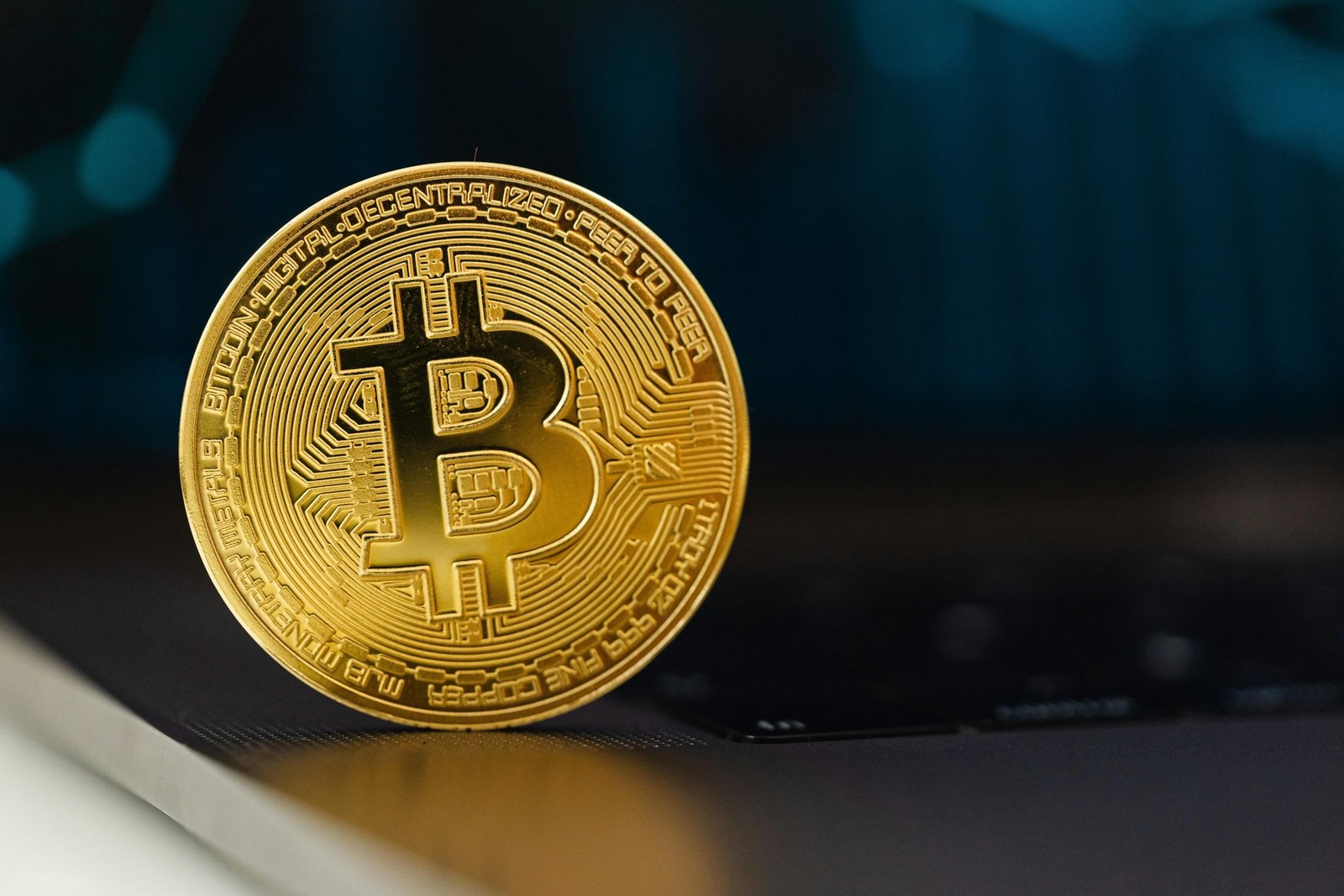 Read more about the article Cryptocurrency Explained With Pros and Cons for Investment